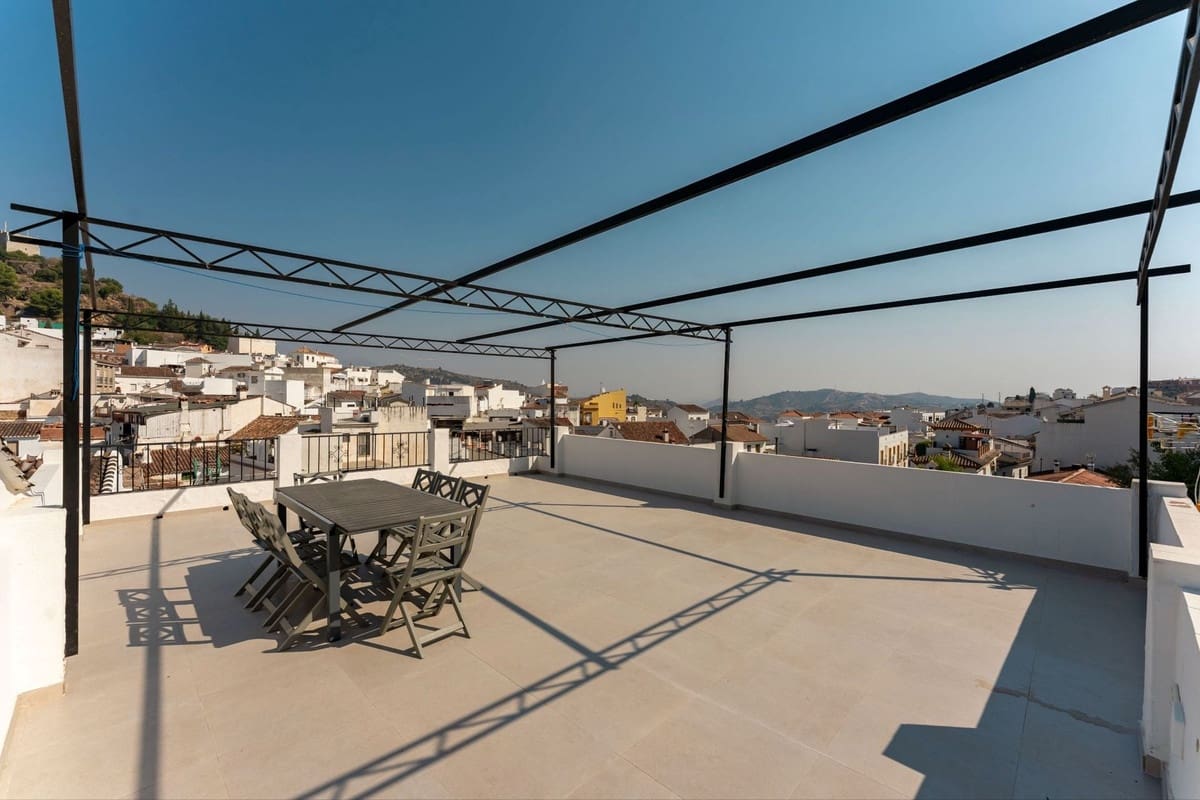 6 Zimmer Haus zu verkaufen in Monda - 395.000 € (Ref: 9800823)