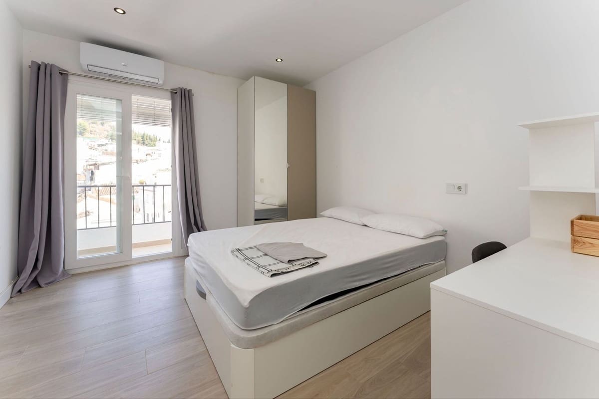 6 Zimmer Haus zu verkaufen in Monda - 395.000 € (Ref: 9800823)