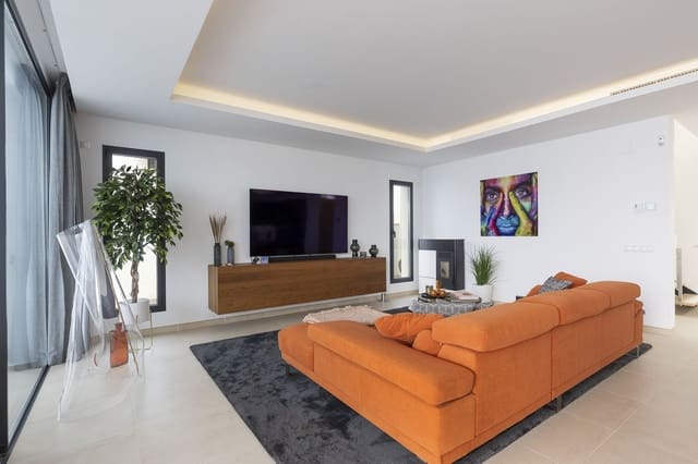 4 chambre Villa/Maison à vendre à Coín avec piscine garage - 759 000 € (Ref: 9802543)