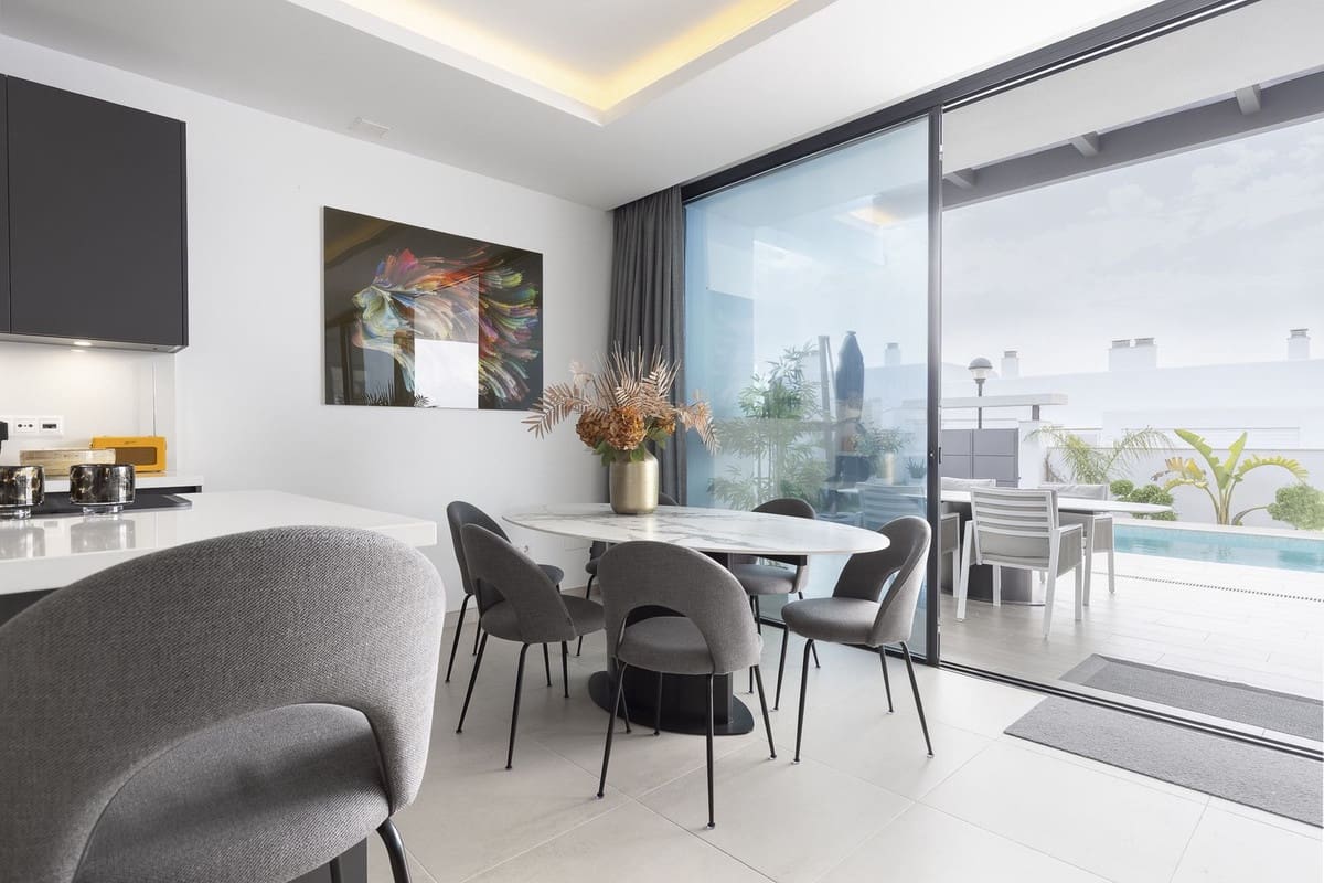 4 makuuhuone Huvila myytävänä paikassa Coin mukana uima-altaan 
autotalli - 759 000 € (Ref: 9802543)