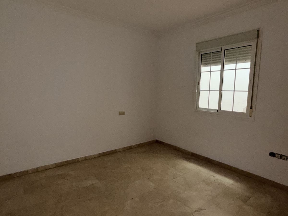 4 bedroom Townhouse for sale in Riviera del Sol with pool garage - € 475,000 (Ref: 9802545)