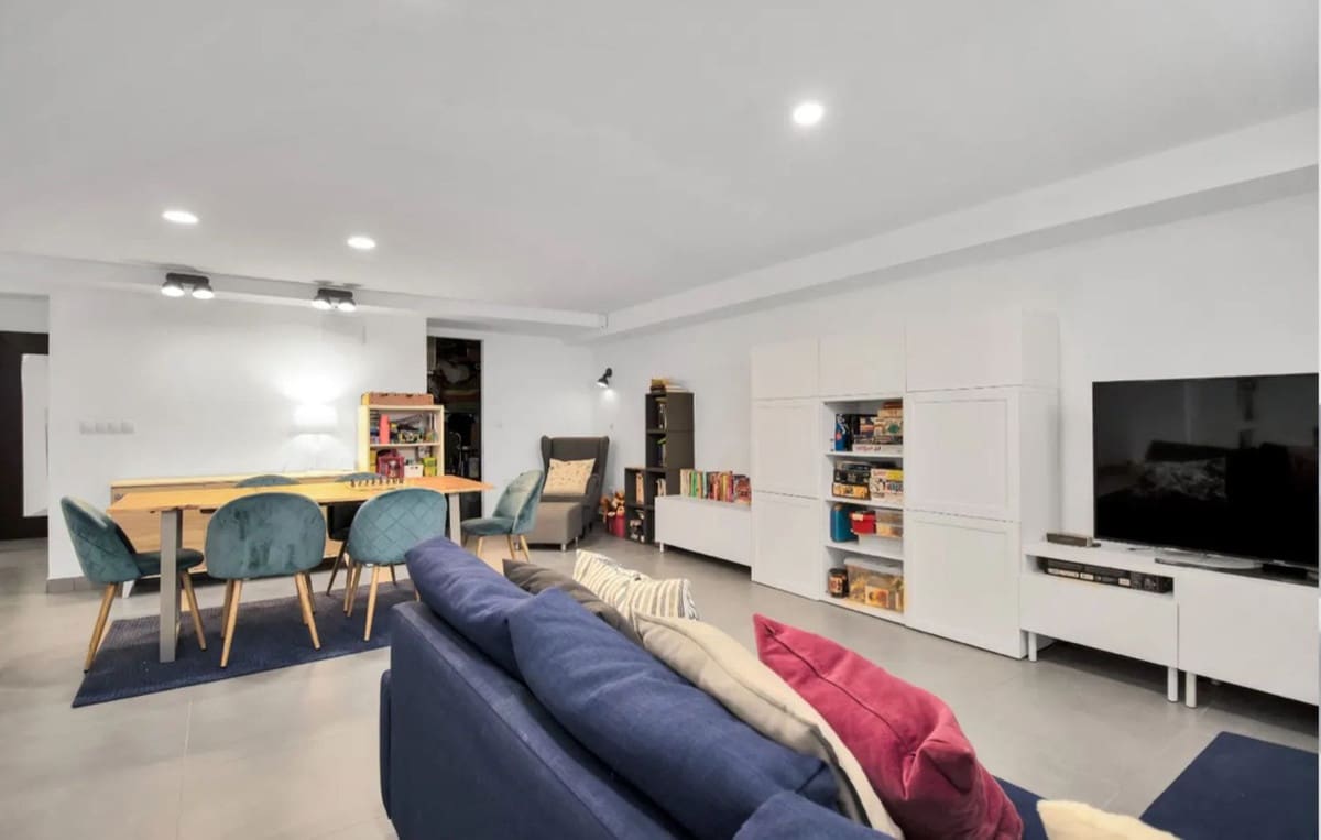 3 bedroom Townhouse for sale in Casares with pool - € 535,000 (Ref: 9802554)