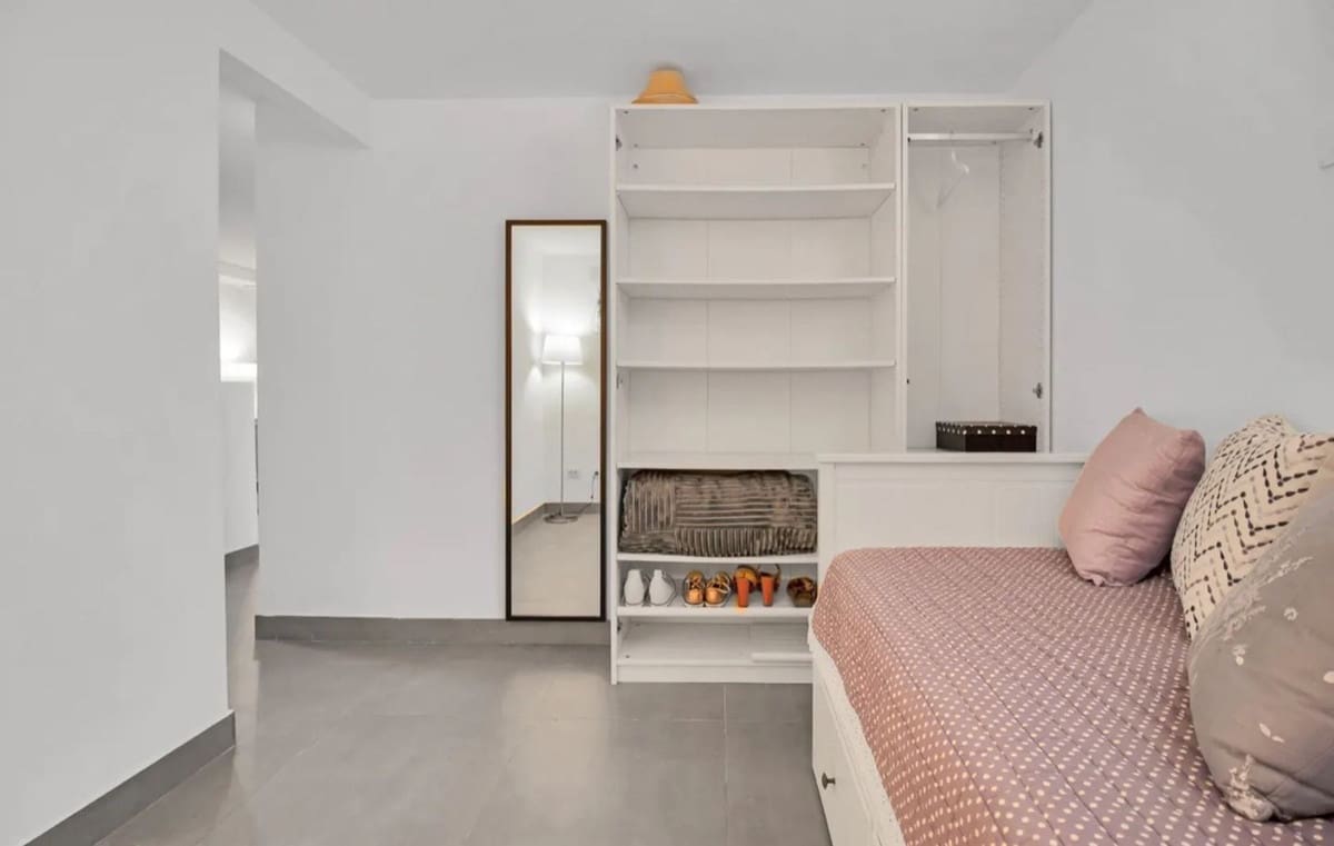 3 bedroom Townhouse for sale in Casares with pool - € 535,000 (Ref: 9802554)