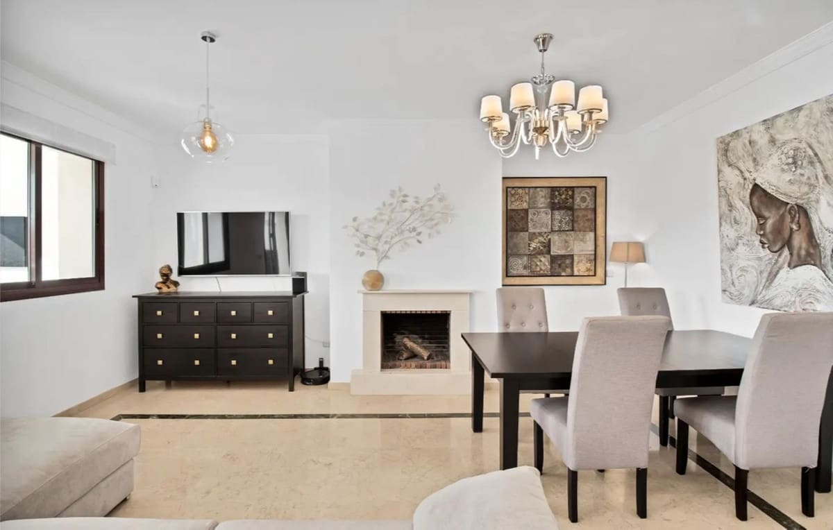 3 bedroom Townhouse for sale in Casares with pool - € 535,000 (Ref: 9802554)