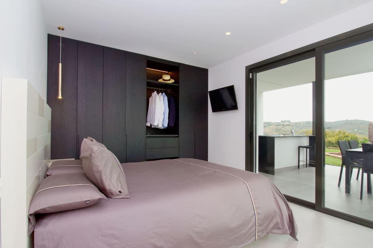 Chalet de 3 habitaciones en Alhaurín el Grande en venta con piscina garaje - 895.000 € (Ref: 9802741)