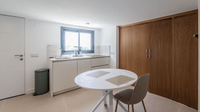 4 sovrum Villa till salu i Benalmádena med pool garage - 1 450 000 € (Ref: 9802906)