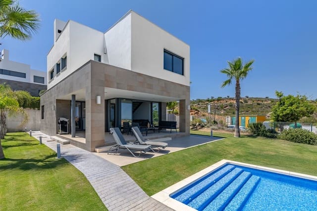 4 chambre Villa/Maison à vendre à Manilva avec piscine garage - 1 150 000 € (Ref: 9802907)