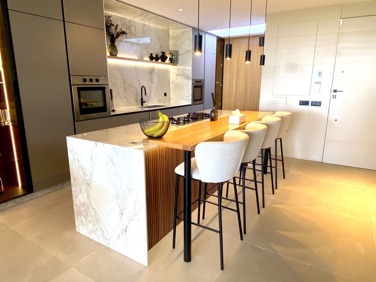 4 sovrum Hus till salu i Marbella med pool garage - 1 495 000 € (Ref: 9805319)