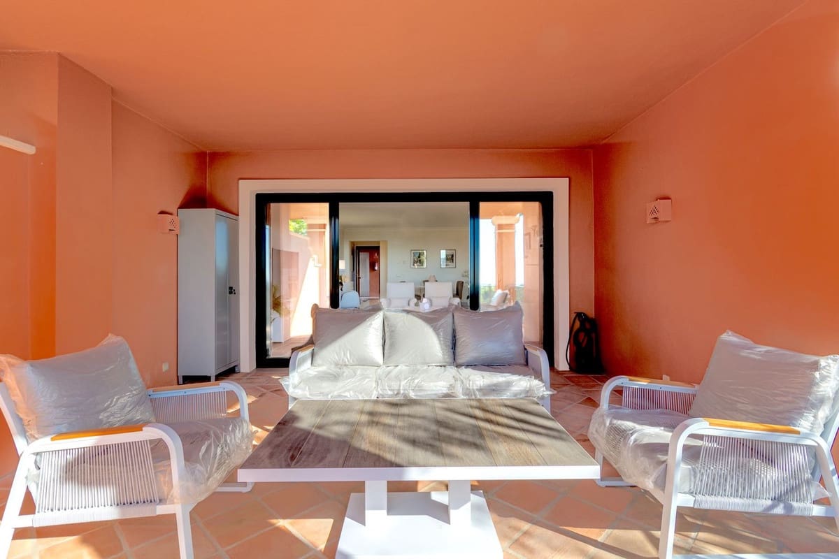 3 bedroom Apartment for sale in Marbella - € 875,000 (Ref: 9805321)