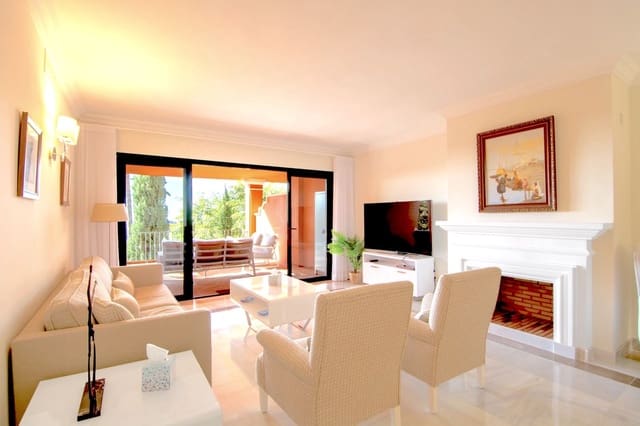 3 bedroom Apartment for sale in Marbella - € 875,000 (Ref: 9805321)