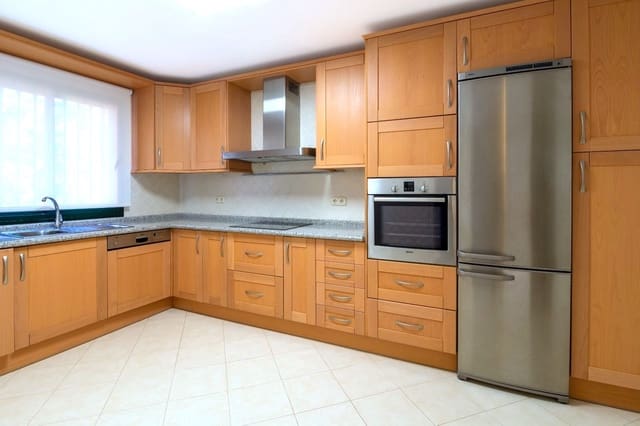 3 bedroom Apartment for sale in Marbella - € 875,000 (Ref: 9805321)