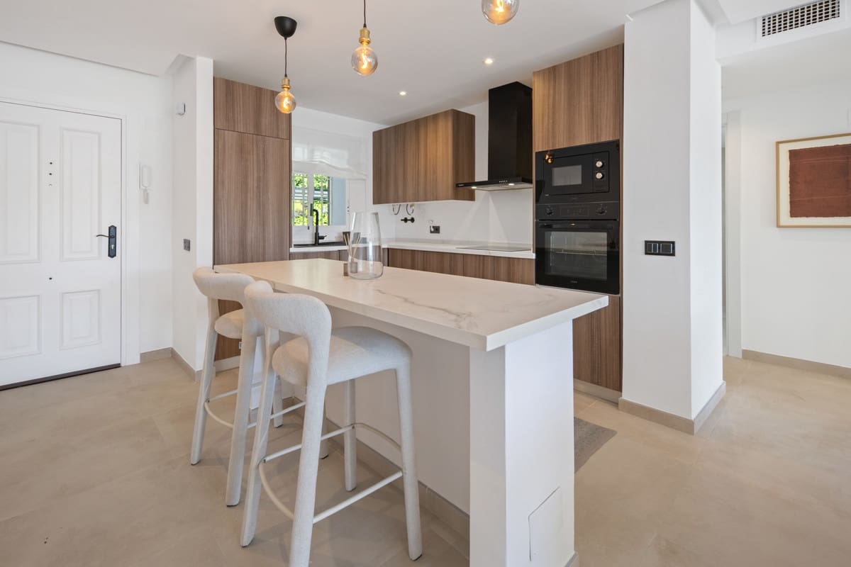 2 quarto Apartamento para venda em Marbella com piscina - 599 000 € (Ref: 9805323)