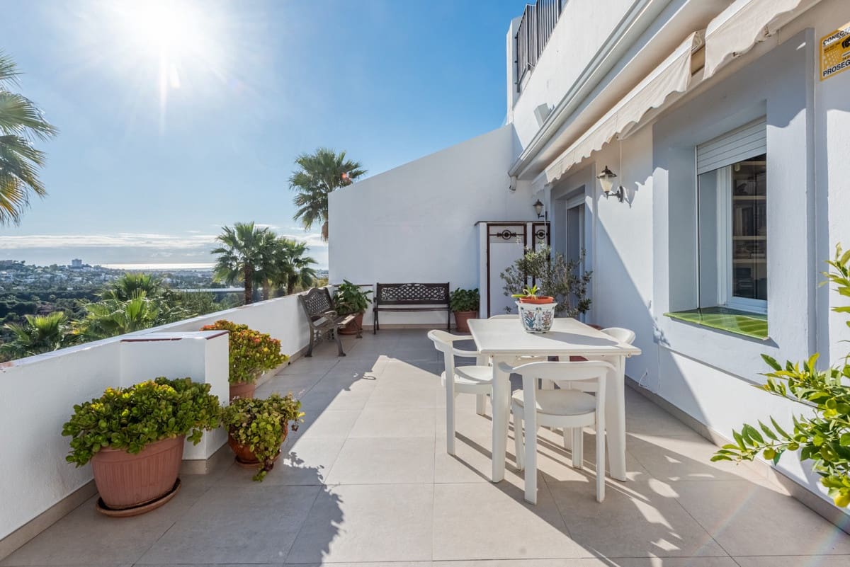 2 chambre Appartement à vendre à Marbella avec piscine - 595 000 € (Ref: 9805324)