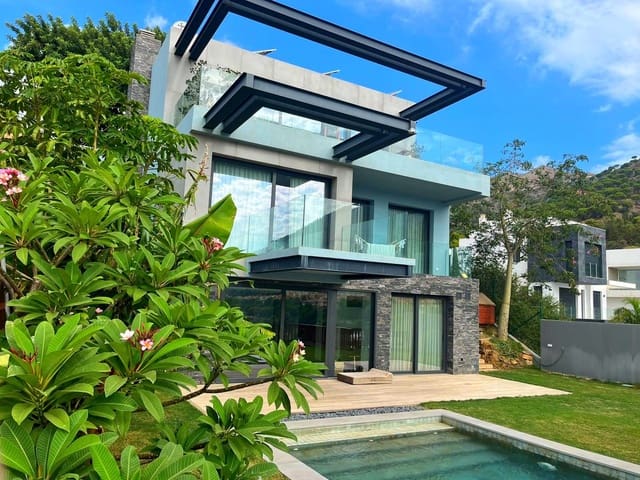 5 bedroom Villa for sale in Mijas with pool garage - € 1,600,000 (Ref: 9805328)