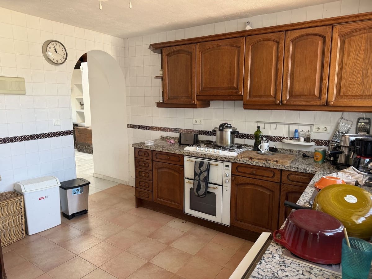 3 chambre Villa/Maison à vendre à Estepona avec piscine garage - 995 000 € (Ref: 9805330)