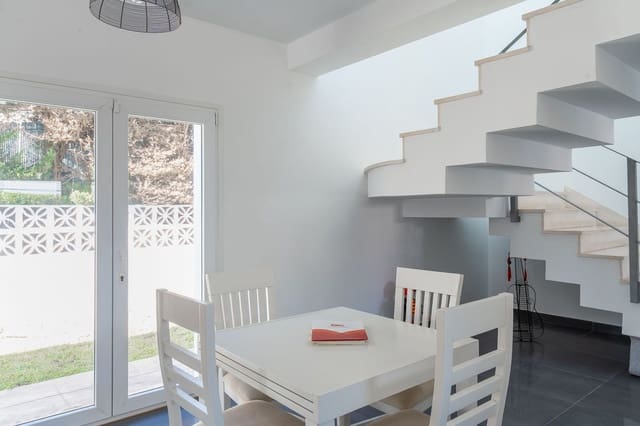 3 chambre Villa/Maison à vendre à El Faro, Mijas avec piscine garage - 995 000 € (Ref: 9805331)