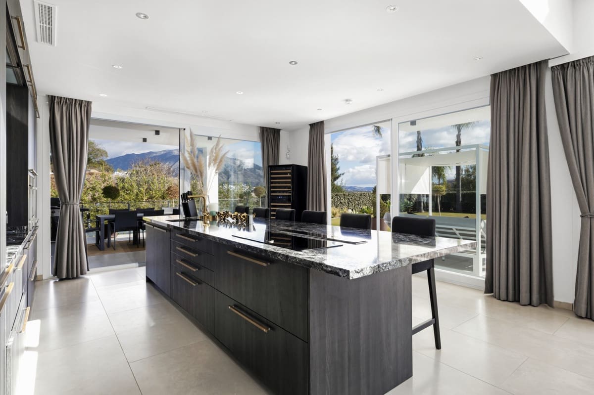 4 camera da letto Villa in vendita in Marbella con piscina garage - 2.300.000 € (Rif: 9805333)