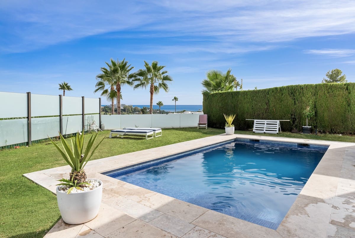4 soveværelse Villa til salg i Benahavis med swimmingpool garage - € 1.725.000 (Ref: 9805334)