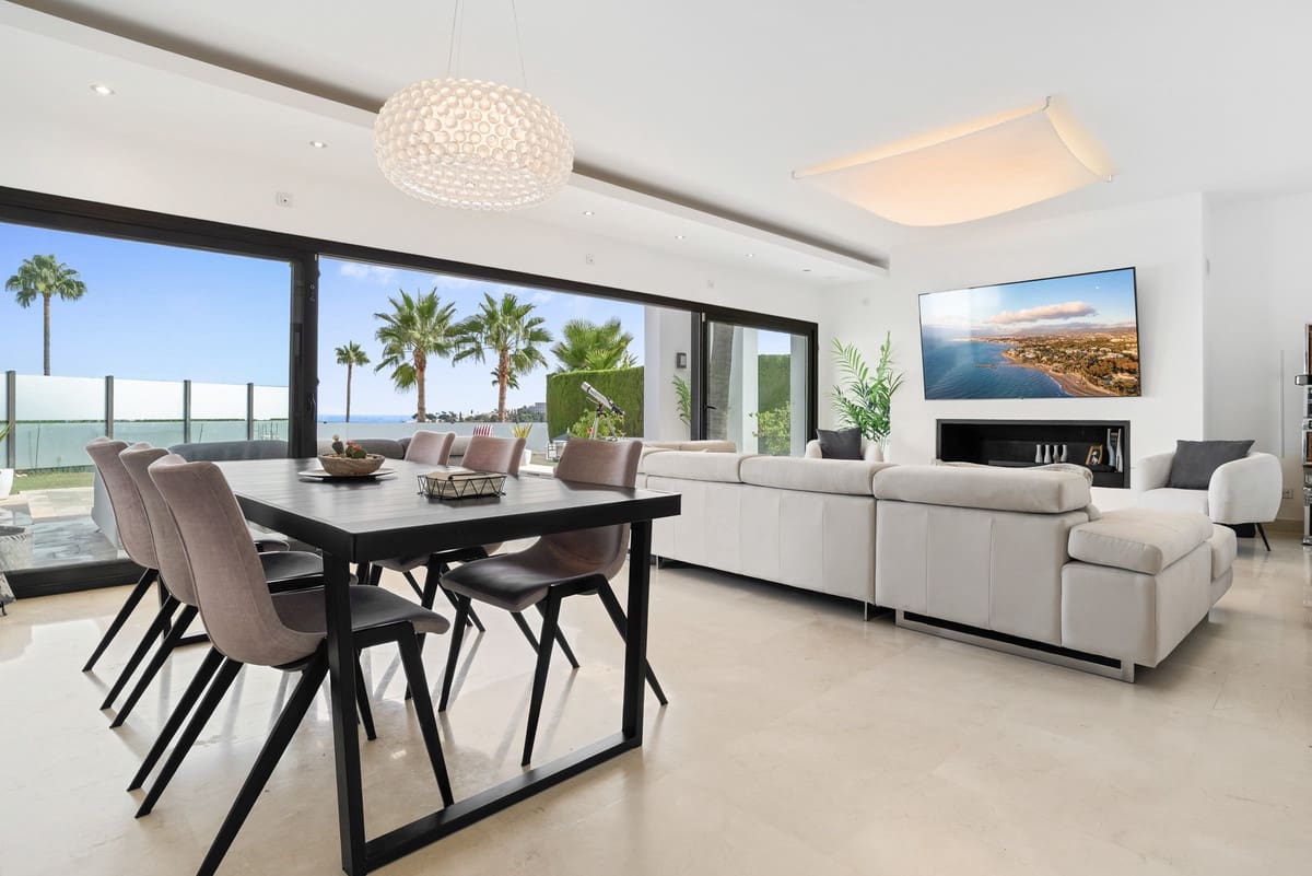 4 soveværelse Villa til salg i Benahavis med swimmingpool garage - € 1.725.000 (Ref: 9805334)