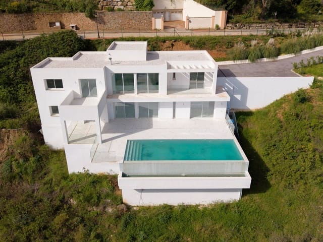 Chalet de 4 habitaciones en La Mairena, Ojen en venta con piscina garaje - 1.599.000 € (Ref: 9805336)