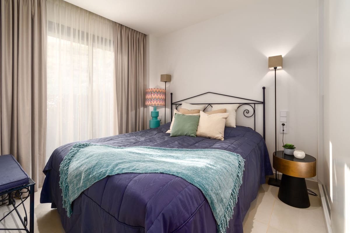 3 Zimmer Apartment zu verkaufen in Fuengirola mit Pool Garage - 940.000 € (Ref: 9805511)