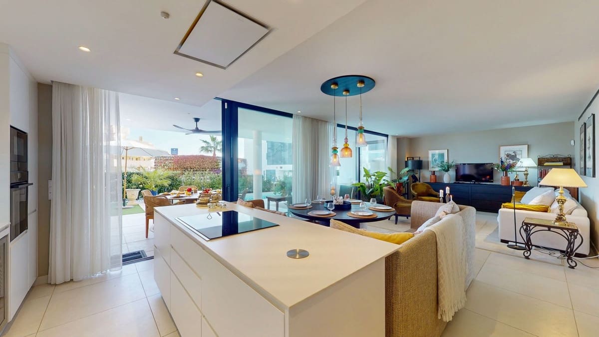 3 Zimmer Apartment zu verkaufen in Fuengirola mit Pool Garage - 940.000 € (Ref: 9805511)