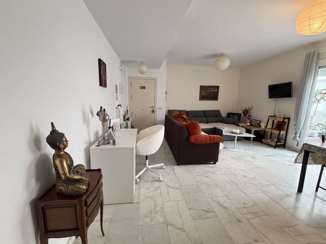 2 slaapkamer Appartement te koop in Estepona met zwembad garage - € 245.000 (Ref: 9805641)
