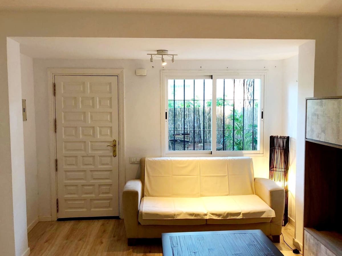 Apartamento de 2 habitaciones en El Paraiso en venta con piscina - 315.000 € (Ref: 9807350)