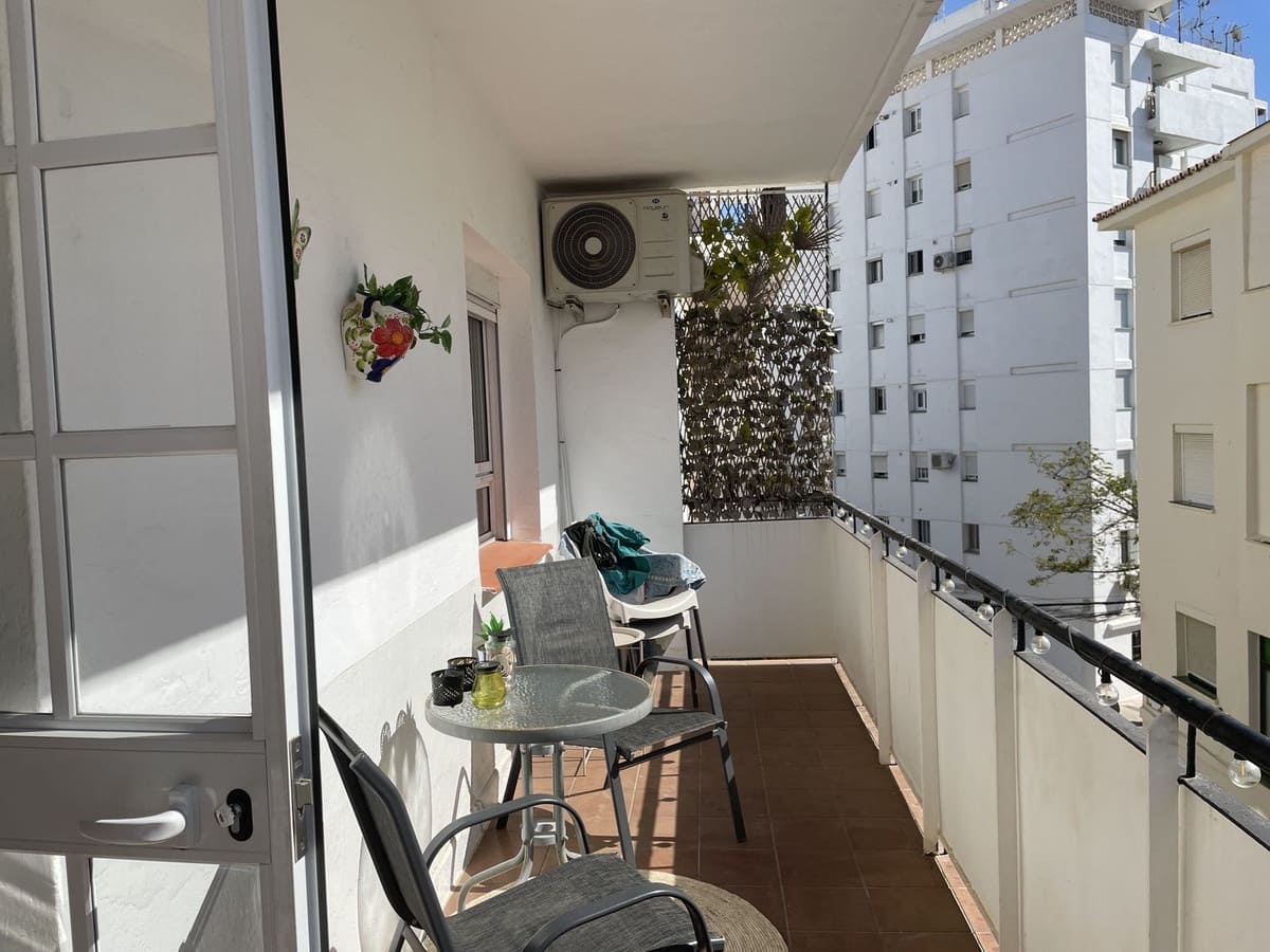 2 sovrum Lägenhet till salu i Estepona - 298 000 € (Ref: 9807354)