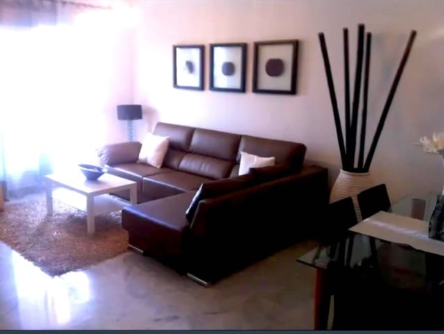 2 sypialnia Apartament na sprzedaż w Estepona z basenem garażem - 297 000 € (Ref: 9807355)