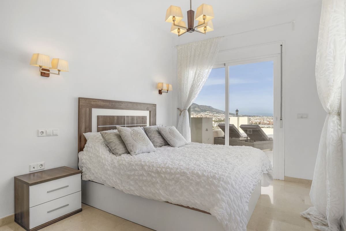 5 chambre Villa/Maison à vendre à Cerro del Aguila avec piscine garage - 995 000 € (Ref: 9808943)