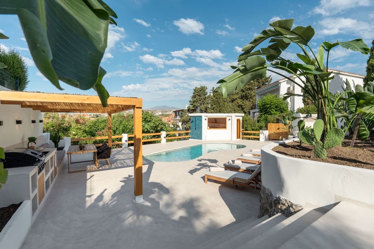 4 quarto Moradia para venda em Guadalmina com piscina garagem - 1 695 000 € (Ref: 9808948)