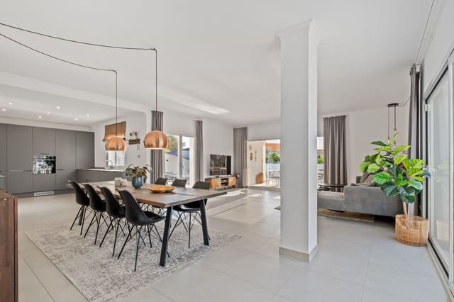 6 soveværelse Villa til salg i Cerro del Aguila, Mijas med swimmingpool garage - € 1.290.000 (Ref: 9810448)