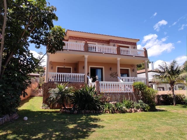 4 Zimmer Villa zu verkaufen in La Sierrezuela, Mijas mit Pool Garage - 1.095.000 € (Ref: 9810449)