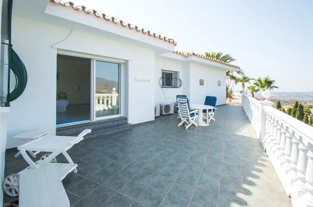 4 Zimmer Villa zu verkaufen in Valtocado, Mijas mit Pool Garage - 1.650.000 € (Ref: 9810867)