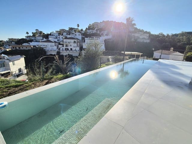 3 sypialnia Willa na sprzedaż w Cerro del Aguila, Mijas z basenem garażem - 1 089 000 € (Ref: 9812412)