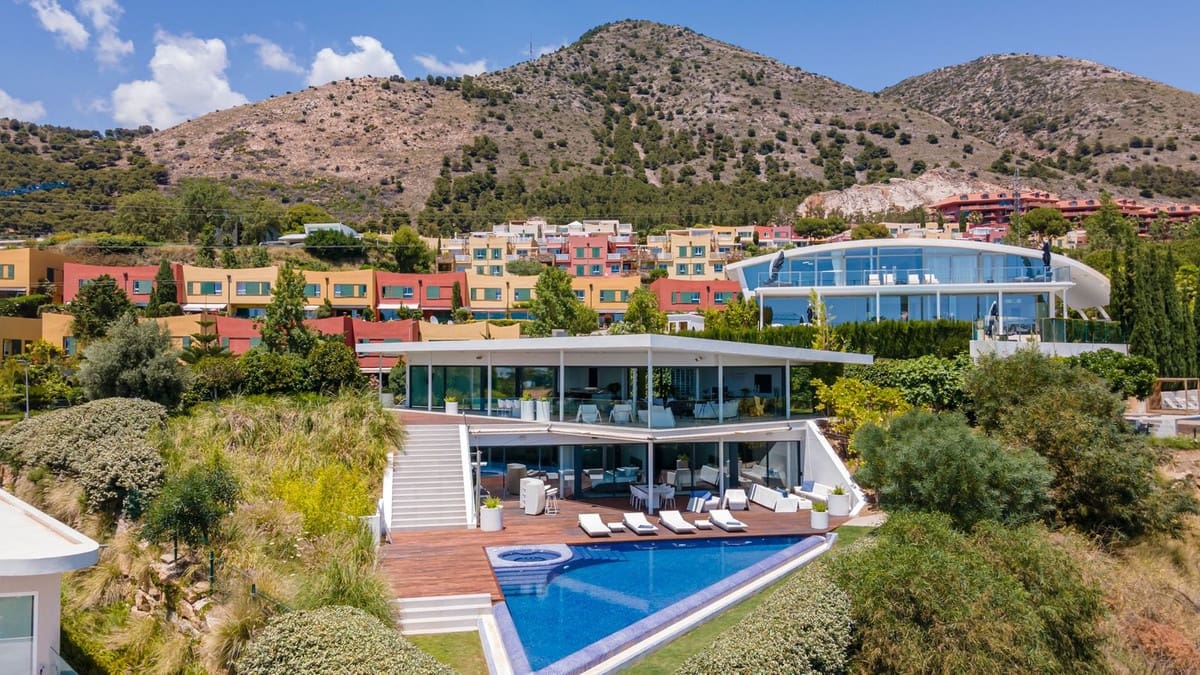 5 sypialnia Willa na sprzedaż w Fuengirola z basenem garażem - 4 500 000 € (Ref: 9812414)