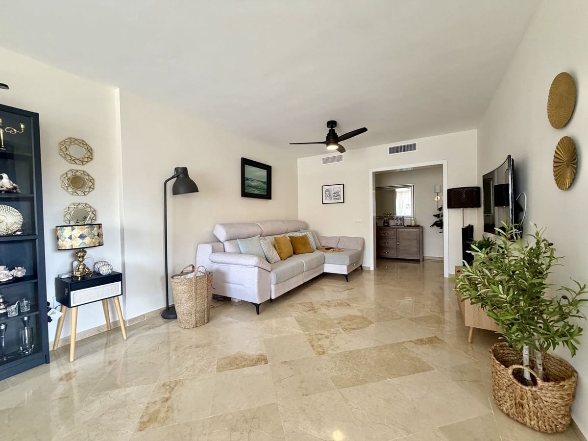 3 slaapkamer Appartement te koop in Calahonda met zwembad garage - € 429.000 (Ref: 9812446)