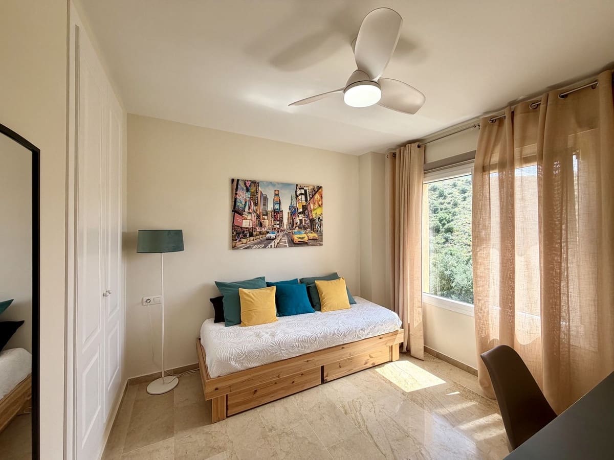 3 slaapkamer Appartement te koop in Calahonda met zwembad garage - € 429.000 (Ref: 9812446)