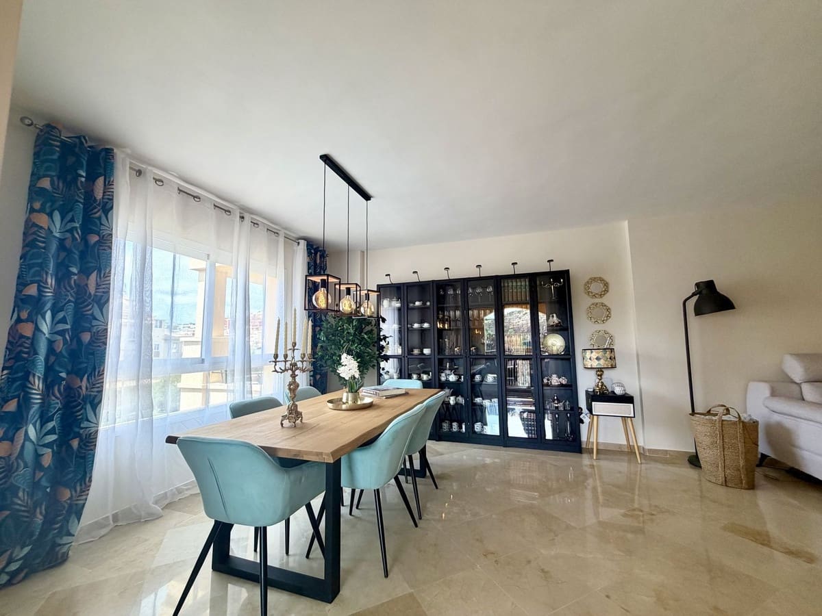 3 slaapkamer Appartement te koop in Calahonda met zwembad garage - € 429.000 (Ref: 9812446)