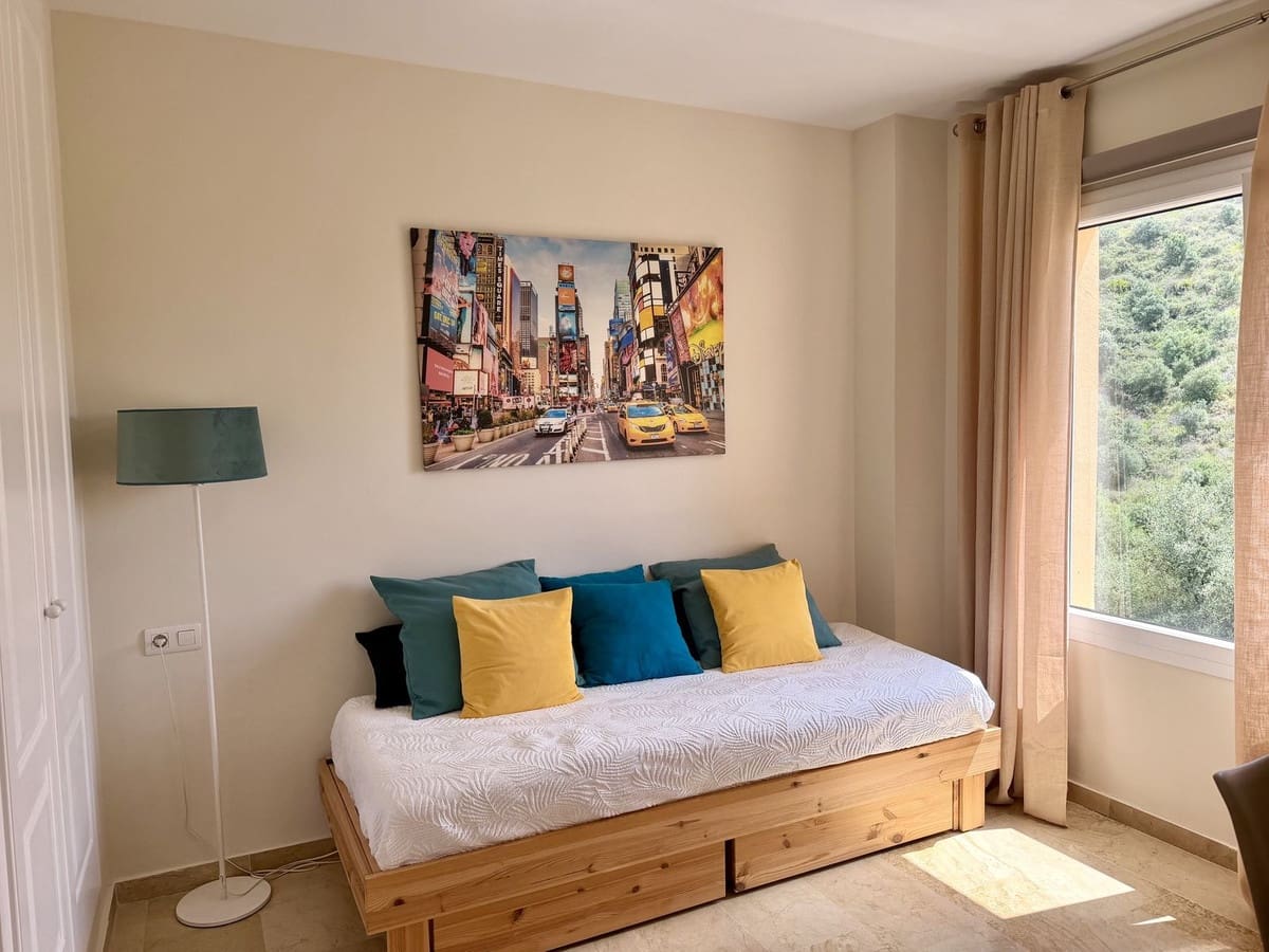 3 slaapkamer Appartement te koop in Calahonda met zwembad garage - € 429.000 (Ref: 9812446)