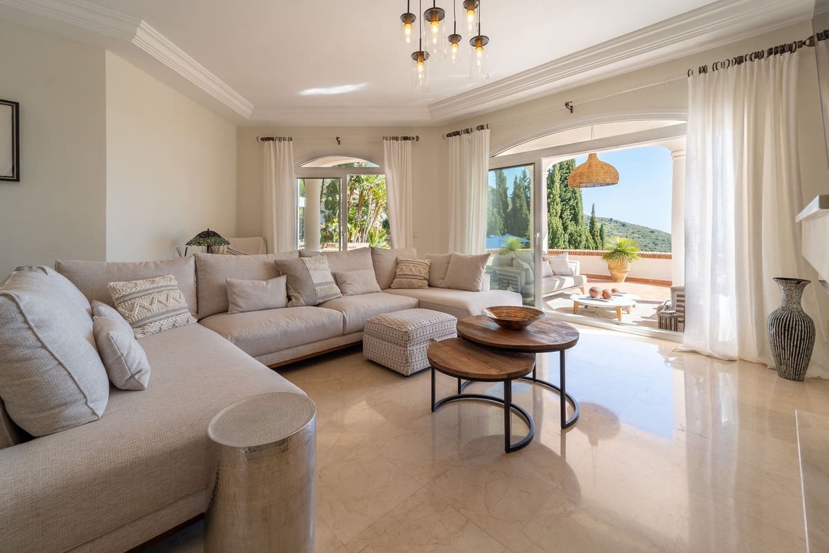 4 chambre Villa/Maison à vendre à Valtocado avec piscine garage - 1 500 000 € (Ref: 9812448)