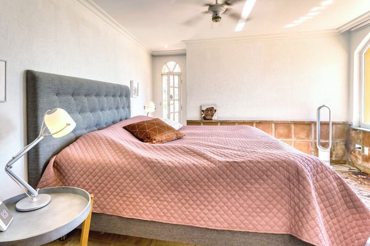 5 bedroom Villa for sale in Torremuelle with pool garage - € 1,095,000 (Ref: 9812451)