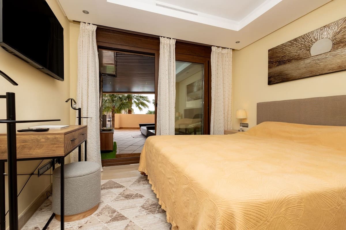 3 bedroom Apartment for sale in New Golden Mile with pool garage - € 695,000 (Ref: 9813932)