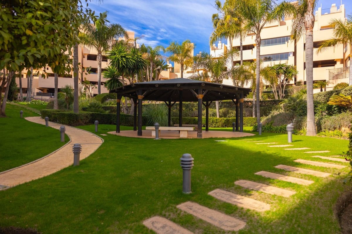 3 bedroom Apartment for sale in New Golden Mile with pool garage - € 695,000 (Ref: 9813932)