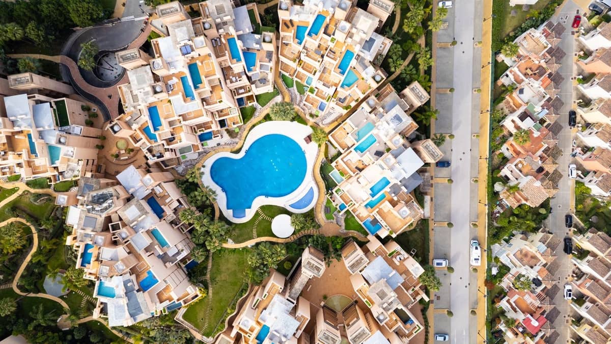 3 bedroom Apartment for sale in New Golden Mile with pool garage - € 695,000 (Ref: 9813932)
