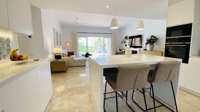 3 Zimmer Apartment zu verkaufen in El Paraiso, Estepona mit Pool Garage - 619.000 € (Ref: 9813933)