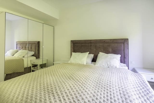 3 sypialnia Apartament na sprzedaż w Los Flamingos, Benahavís z basenem garażem - 599 500 € (Ref: 9813934)