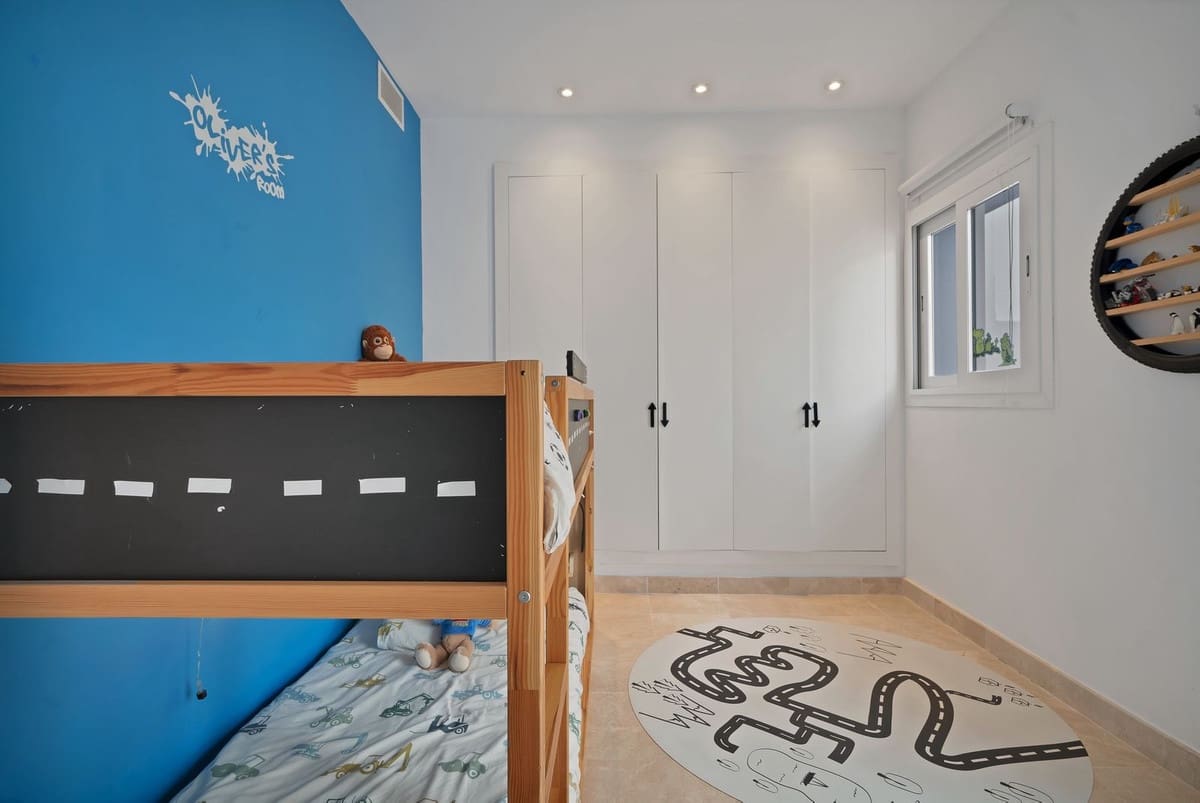 3 chambre Appartement à vendre à Benahavis avec piscine garage - 550 000 € (Ref: 9813936)