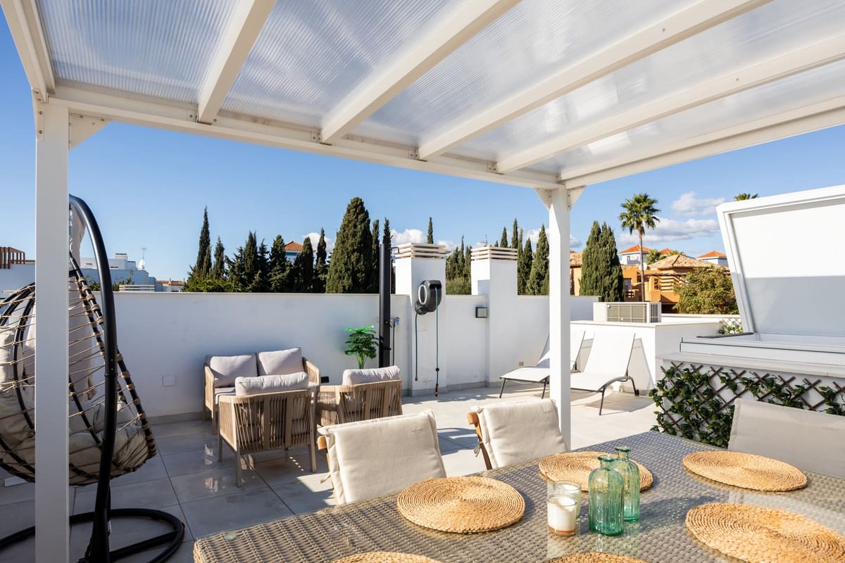 3 sypialnia Dom na sprzedaż w Bel-Air z basenem garażem - 899 000 € (Ref: 9818437)